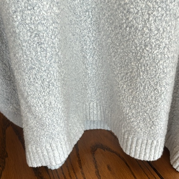 Oversized Gray Sweater - Picture 8 of 12